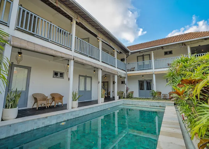 The Peacock Inn Hotel 3*