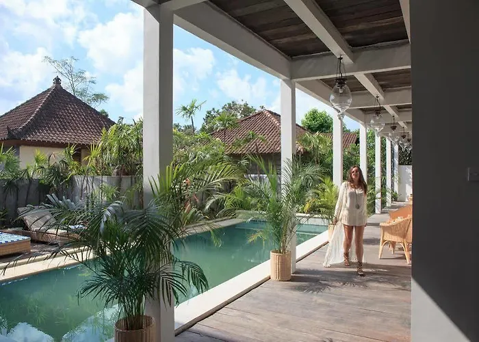 The Peacock Inn Hotel 3*